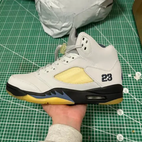 Jordan 5 Metallic Silver option AMM White