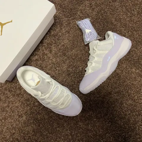 Jordan 11 Cap and Gown option Low Bang Purple White