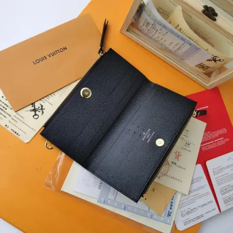 LV Wallet option M61269-5
