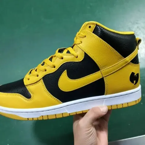 Dunk Powerpuff Shoes option black and yellow wudang
