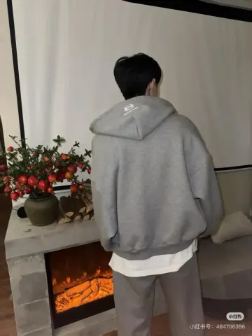 Balenciaga Unity Cropped Zip-Up option grey