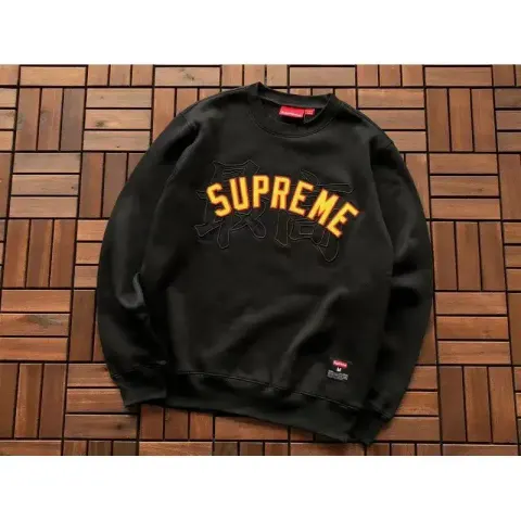 Supreme Crewneck Grey option E517 black