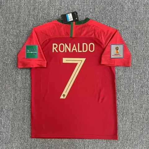 Real Madrid 16-17 T-Shirt option 2018 at home to Portugal