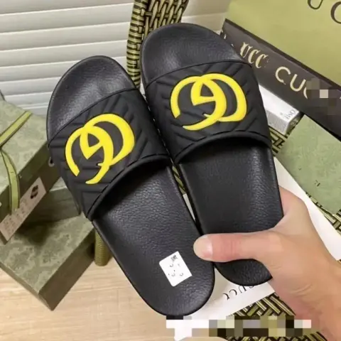 GUCCI Flip Flops option S7