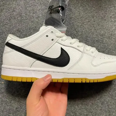 Dunk Powerpuff Shoes option White gum