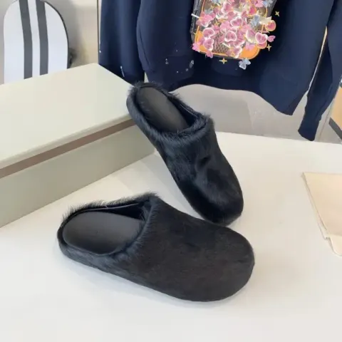 Marni Slides option black