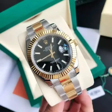 ROLEX option Gold and black dial – three-link strap