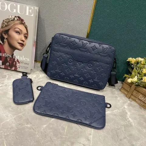 LV Bag option 16