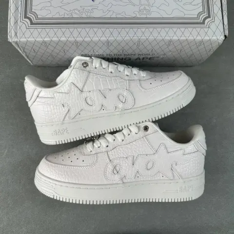 Bapesta Sneakers option OVO x Bape White