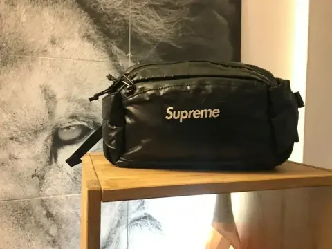 Supreme Bag option Black waist bag