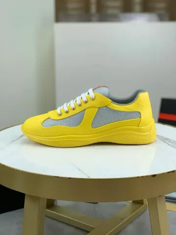 Prada American Cup's option 21