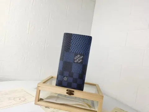 LV Wallet option 60435-2