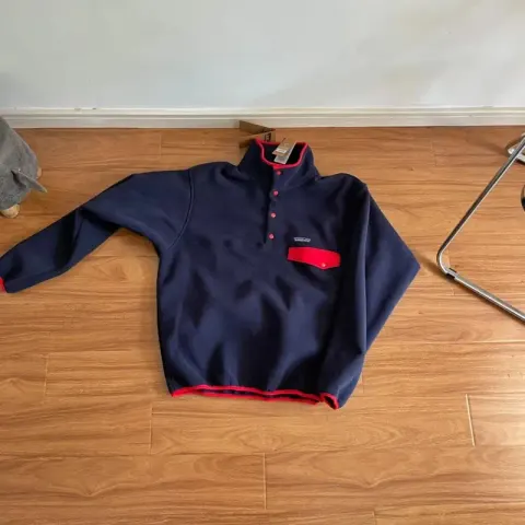 Patagonia Jacket option navy blue red pocket