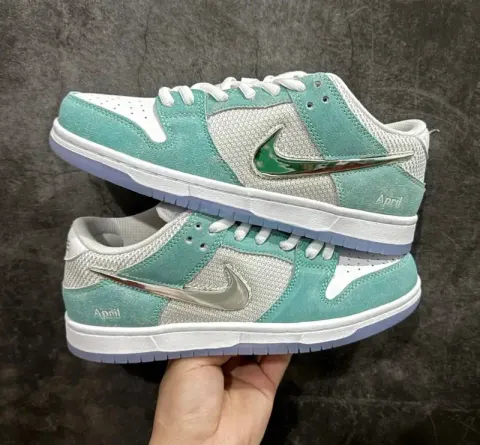 White Lobsters Shoes option Frozen Rose