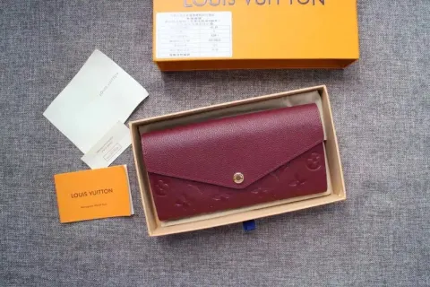 LV Wallet option 61182-1