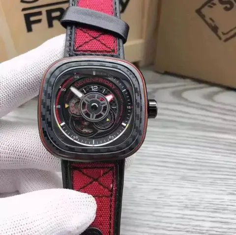 SevenFriday Watch option P3C-04