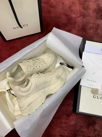 Gucci Ace option 29