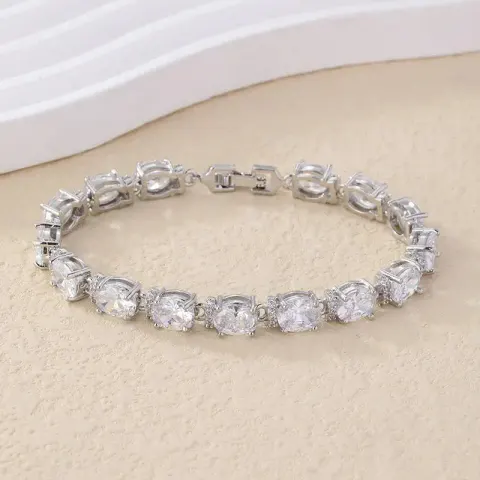 Random Bracelet option B00331 White