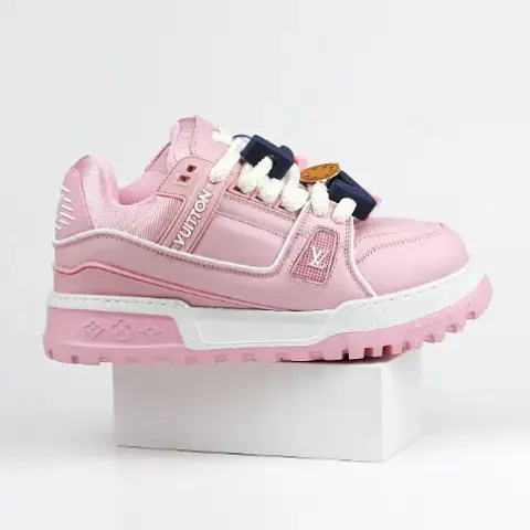 LV Trainers Black-White option 29