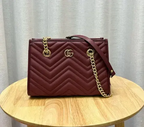 Gucci GG Marmont option red