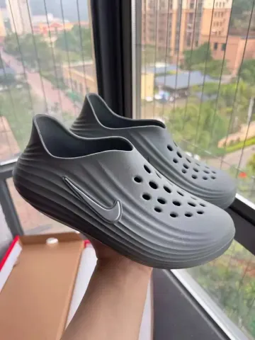 Nike ReactX Rejuven8 option 6