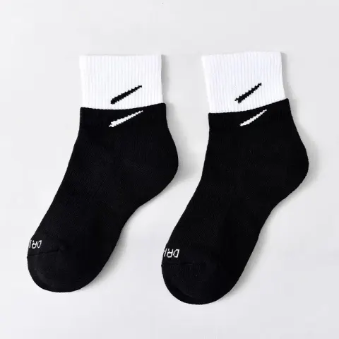 Nike Socks option [Middle Cylinder] Black-White