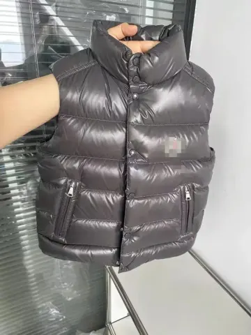 Moncler Vest Black Bormes option dark gray without hat