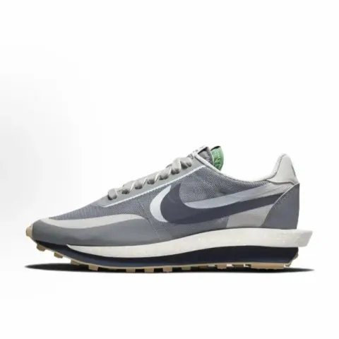 Nike Vaporwaffle Sacai "Black White" option 11