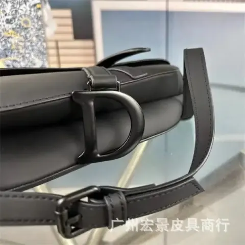 DIOR Saddle option matte black