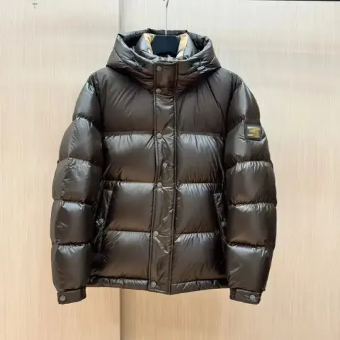 Burberry Shiny Jacket option Black