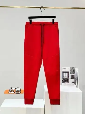 Nike Tech Fleece Black Pants option Red