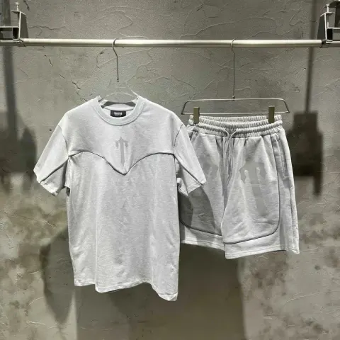Syna World Tees option Grey suit