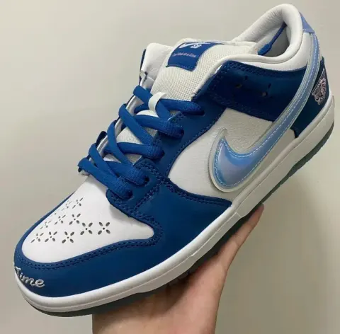 White Lobsters Shoes option joint blue and white