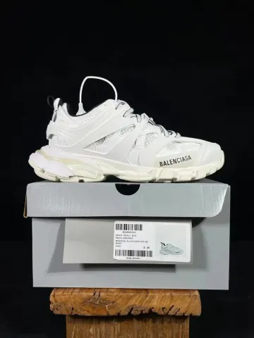 Balenciaga Track Sneakers option Three generations of ivory white and black 19010