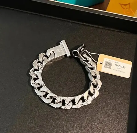 CARTIER BRACLET option 3 Bracelets