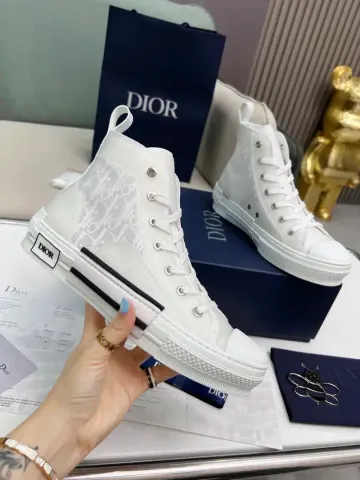 Dior Low B23 option 22