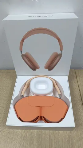 Apple AirPods Max option Second generation light orange C chargi
