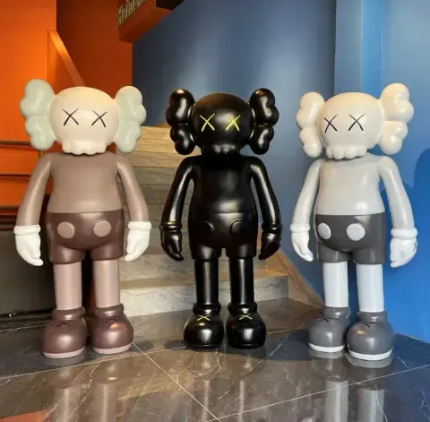 BearBrick 0.8m-1.8m option 3