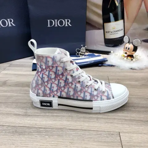 Dior Low B23 option 32