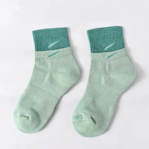 Nike Socks option [middle tube] light green-dark green