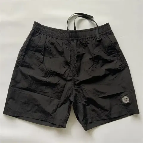Stone Island Shorts option black
