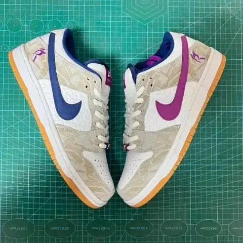 Dunk Powerpuff Shoes option White Purple Mandarin Duck