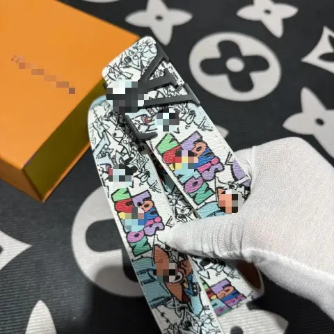 Cheap Budget LV Belt option SpongeBob SquarePants Black Buckle [No Gift Box]