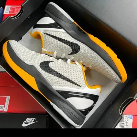 Kobe 6 Mambacity Shoes option White， Black and Yellow Post-Game Season