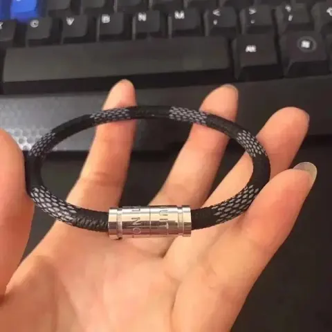LV BRACLET option Silver clasp coffee compartment