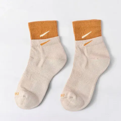 Nike Socks option [middle tube] garcinia-curry