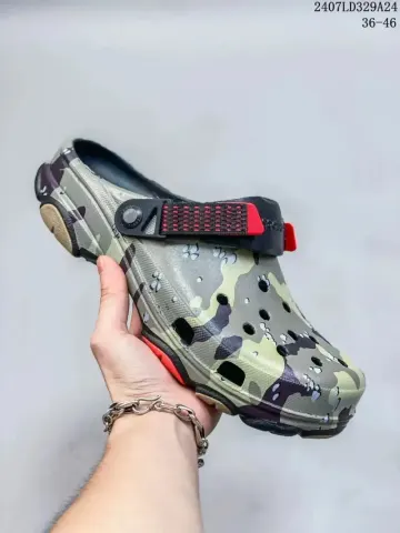 Crocs Classic Model option 4
