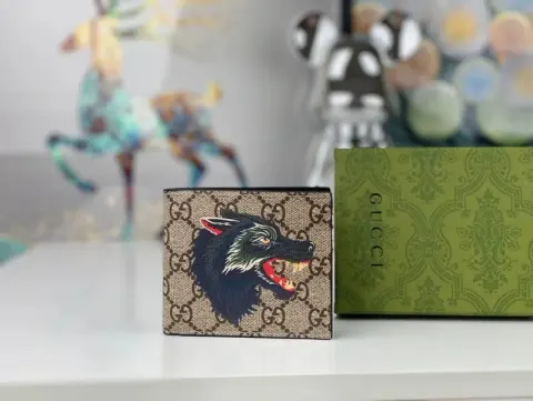 Gucci Wallet option 10