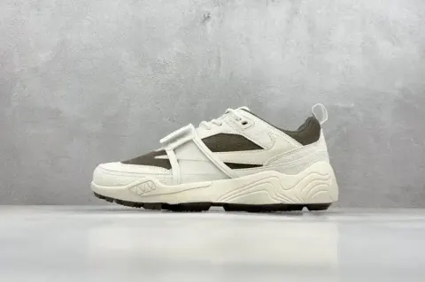 Travis Scott x Nike Zoom Field Jaxx option 2