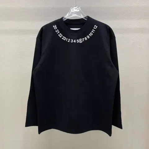 Maison Margiela Hoodie option 25
